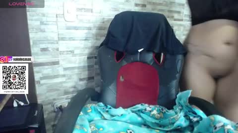 Snapshot of amber_kholin chatting on 02/17/25, 03:15 scarlett online show from 02/17/25, 03:15