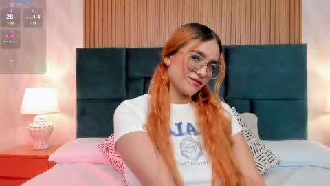 Emily online show from 09/25/25, 06:44