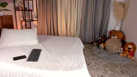 Amber online show from 04/19/26, 08:55