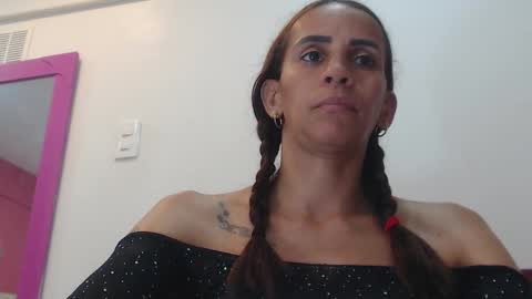 Amber Moore online show from 11/29/25, 10:57