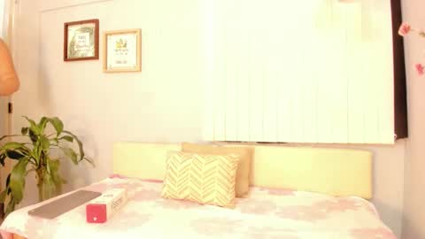 Amber Novoa online show from 02/25/26, 12:26