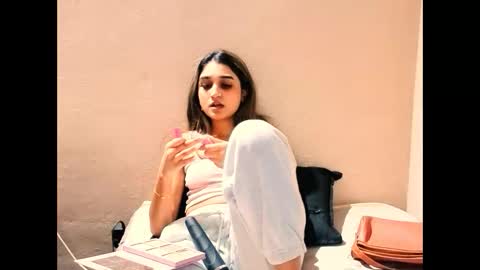 Amber online show from 04/04/26, 10:35