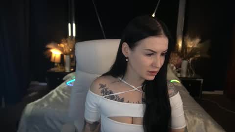 Anna online show from 11/12/25, 07:20