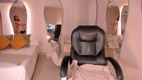 Amber  online show from 04/05/26, 05:10