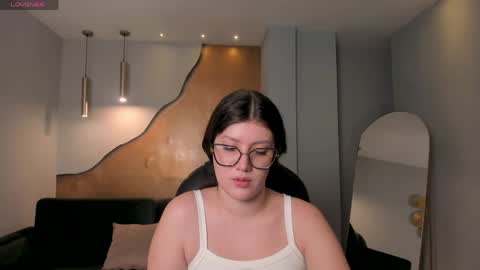 Amber  online show from 06/06/26, 08:13