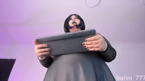 Amber  online show from 04/18/26, 12:20