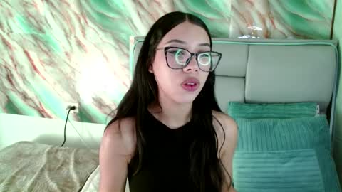 Amber Jeong online show from 03/11/25, 10:53