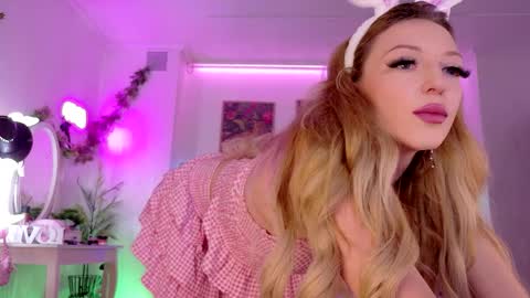 ambermilana online show from 03/30/26, 05:41