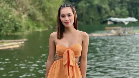 Snapshot of amberpleasure chatting on 12/19/24, 12:12 - DONT FORGET TO FOLLOW AND GIVE ME THUMBS UP online show from 12/19/24, 12:12