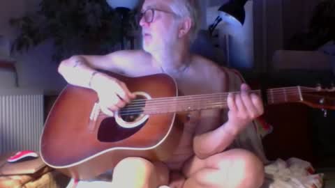 Amberr11 online show from 10/27/25, 11:20