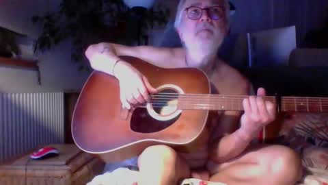 Amberr11 online show from 10/28/25, 11:51