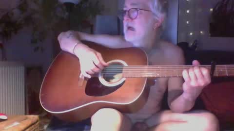 Amberr11 online show from 11/26/25, 06:20