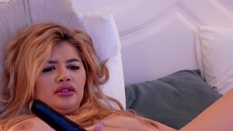 Snapshot of amberseyes chatting on 12/11/24, 03:05 Amberseyes online show from 12/11/24, 03:05