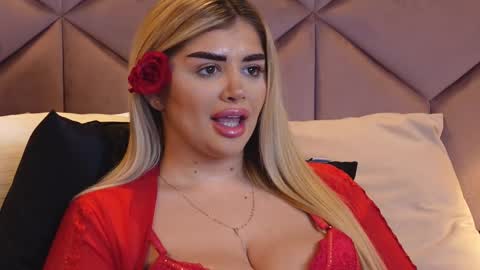 Snapshot of amberseyes chatting on 02/14/25, 11:42 Amberseyes online show from 02/14/25, 11:42