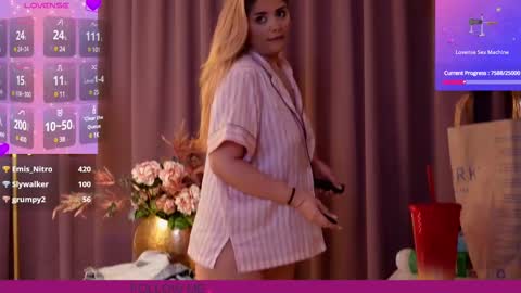 Snapshot of amberseyes chatting on 03/10/25, 11:21 Amberseyes online show from 03/10/25, 11:21