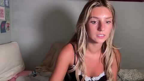 Snapshot of ambiebambiii chatting on 05/05/26, 01:13 ambie bambi amber griz online show from 05/05/26, 01:13