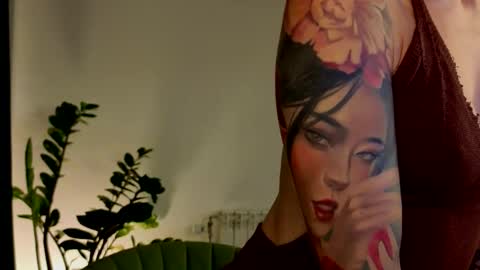 Moon inst 4mbientmoon online show from 12/22/25, 12:24