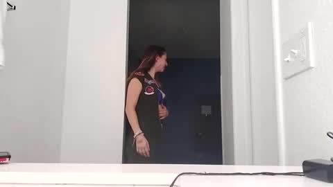 Snapshot of ambionce chatting on 01/10/26, 07:43 ambionce online show from 01/10/26, 07:43