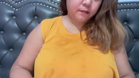 Snapshot of ambisyosa_moore chatting on 05/27/26, 07:27 Marie online show from 05/27/26, 07:27