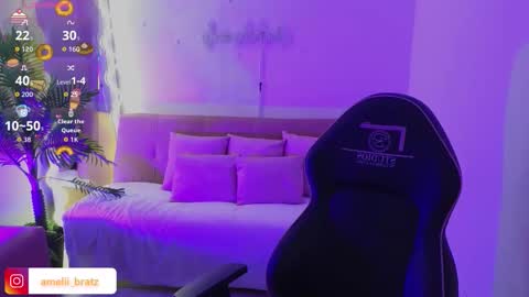 AMELIA online show from 11/10/25, 11:31