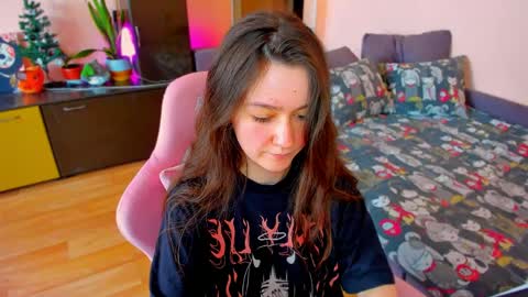 Snapshot of ameli_moon chatting on 05/16/26, 02:38 Eileen online show from 05/16/26, 02:38