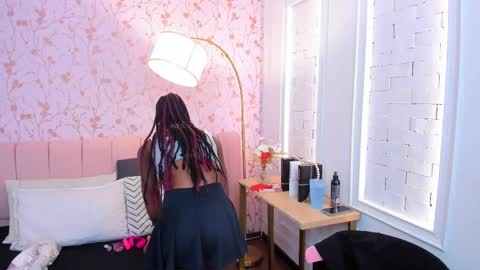 Snapshot of amelia_adms chatting on 02/17/25, 07:10 Amelia Adams online show from 02/17/25, 07:10