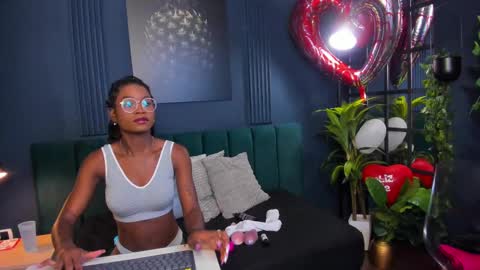 Snapshot of amelia_adms chatting on 02/20/25, 12:04 Amelia Adams online show from 02/20/25, 12:04