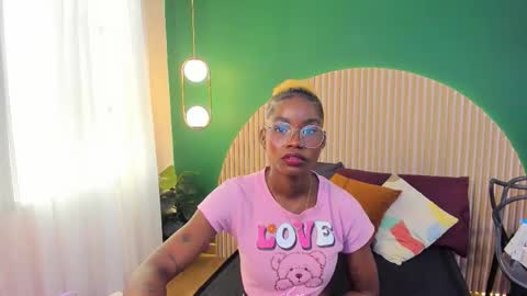 Snapshot of amelia_adms chatting on 11/14/25, 07:12 Amelia Adams online show from 11/14/25, 07:12