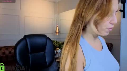 AMELIA online show from 09/14/25, 11:09