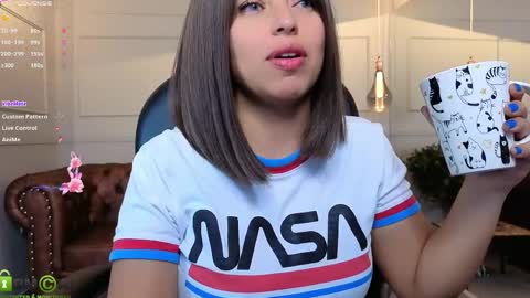 AMELIA online show from 04/06/26, 12:06