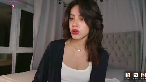 Snapshot of amelia_mee chatting on 06/11/26, 12:32 amelia_mee online show from 06/11/26, 12:32