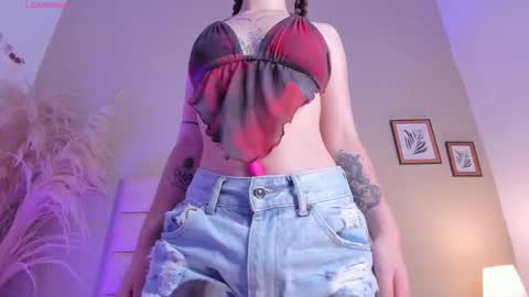 Snapshot of amelia_saenz_ chatting on 02/07/26, 07:17 Amelia online show from 02/07/26, 07:17