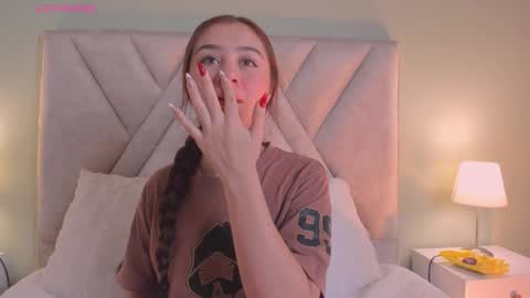 Snapshot of amelia_saenz_ chatting on 02/16/26, 07:32 Amelia online show from 02/16/26, 07:32