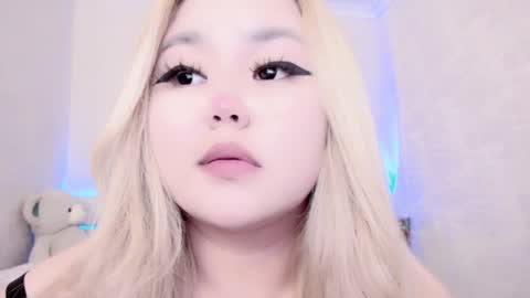 Amelia online show from 12/23/24, 02:13