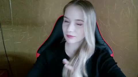 Amelia  online show from 05/28/26, 03:04
