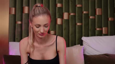 Amelia online show from 12/04/24, 09:51