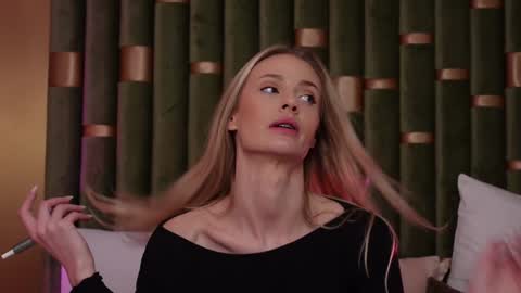 Amelia online show from 02/01/25, 08:50