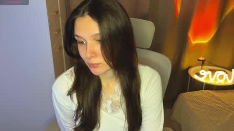 Snapshot of ameliahenderson chatting on 03/18/26, 11:13 Ameli online show from 03/18/26, 11:13