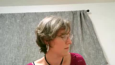 Snapshot of ameliaishka chatting on 09/30/25, 03:11 Ameliaishka online show from 09/30/25, 03:11