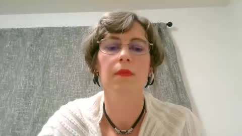 Snapshot of ameliaishka chatting on 10/19/25, 04:35 Ameliaishka online show from 10/19/25, 04:35