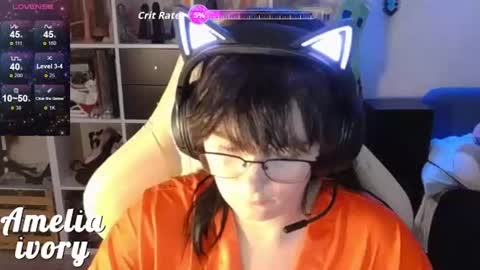 Snapshot of ameliaivory chatting on 06/15/26, 05:42 ameliaivory online show from 06/15/26, 05:42
