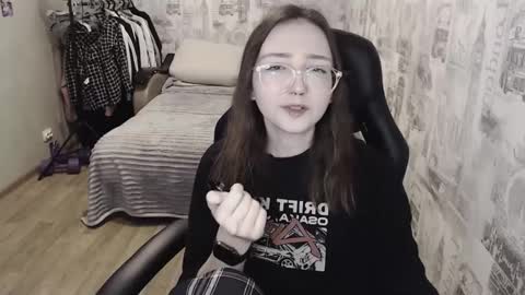 Snapshot of ameliakamishiro chatting on 12/07/24, 12:24 Amelia online show from 12/07/24, 12:24