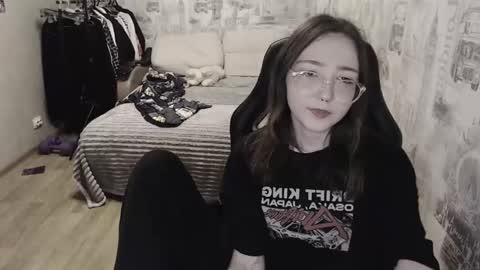 Snapshot of ameliakamishiro chatting on 12/23/24, 03:44 Amelia online show from 12/23/24, 03:44