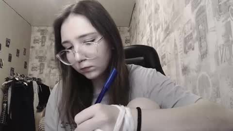 Snapshot of ameliakamishiro chatting on 02/04/25, 06:17 Amelia online show from 02/04/25, 06:17