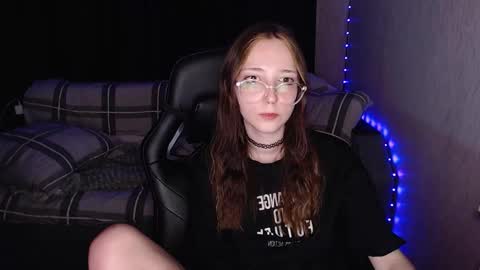 Snapshot of ameliakamishiro chatting on 10/12/25, 09:14 Amelia online show from 10/12/25, 09:14