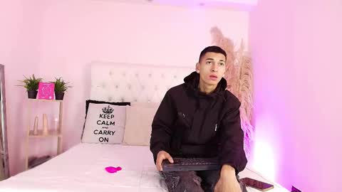 amelialoveace online show from 11/18/25, 12:42