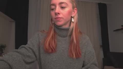Snapshot of ameliamber0 chatting on 01/31/25, 03:33 Amelia   online show from 01/31/25, 03:33