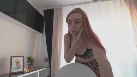 Snapshot of ameliamber0 chatting on 02/05/25, 02:26 Amelia   online show from 02/05/25, 02:26