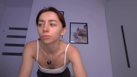 Snapshot of ameliamber0 chatting on 10/05/25, 08:23 Amelia   online show from 10/05/25, 08:23
