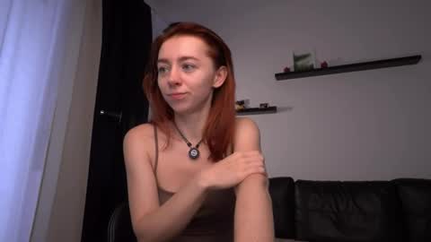 Snapshot of ameliamber0 chatting on 10/18/25, 08:04 Amelia   online show from 10/18/25, 08:04